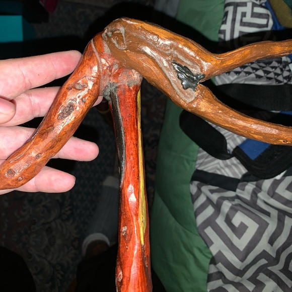 Hand carved snake themed wooden cane - Picture 2 of 7